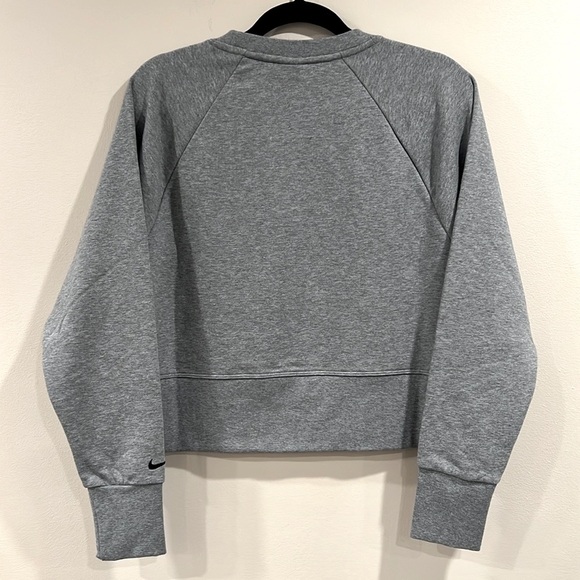 🔥NWOT Nike Gray Crewneck Sweatshirt🔥 - Picture 5 of 7